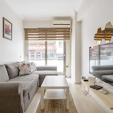 Cozy Flat Near Nisantasi And Trendy Attractions